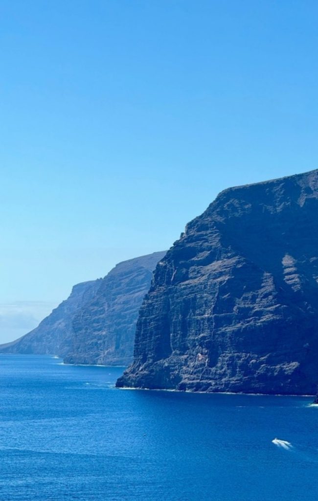 The cliffs of Los Gigantes above the Atlantic